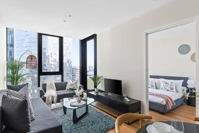 Image de A Cozy 2br Apt Near Crown with City Skyline Views