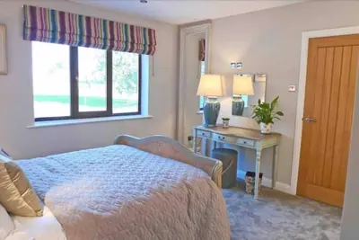 Image de Woodland Lodge luxury rural retreat, sleeps 12\n