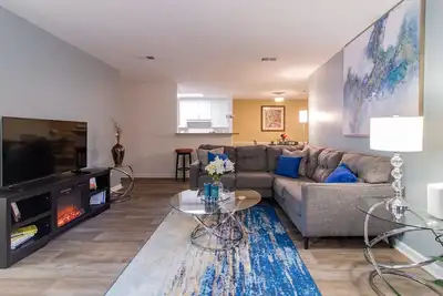 Image de Vinings Vista: Your Serene Vrbo Escape in Georgia