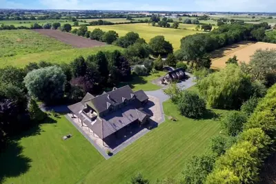 Image de Woodland Lodge luxury rural retreat, sleeps 10\n