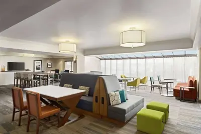 Image de Best Place to Unwind! 4 Convenient Units, Free Breakfast, Parking Onsite!