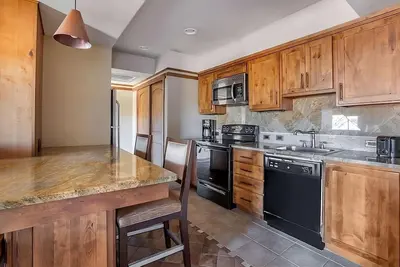 Image de Sedona Nature Getaway! Full Kitchen, Outdoor Pool, Free Parking!