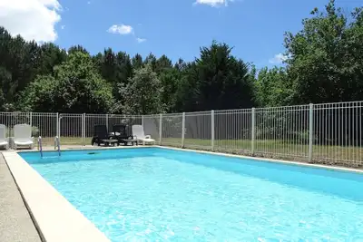 Image de Ancienne Bergerie rénovée 3* avec piscine privée