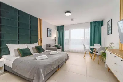Image de Aquamarina Prima 12| Fashionable Studio | Parking