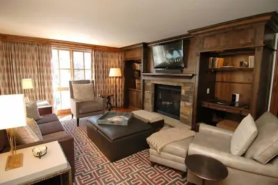 Image de St. Regis Residence | Luxury 2 Bedroom 52b, Resort & Spa in Downtown Aspen, 2 Blocks from Ski Lifts