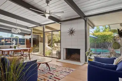 Image de Show Stopping Rare Mid Century Modern Eichler Home!
