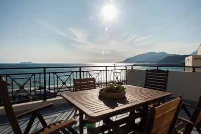 Image de Cozy beach front located residence.