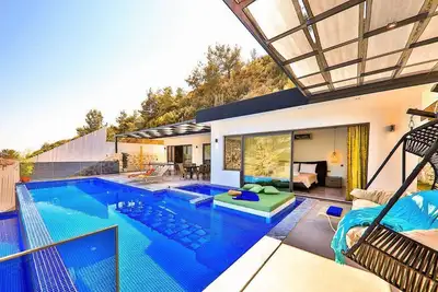 Image de Modern luxury Villa for 4 nestled amidst the natural beauty of Islamlar Village