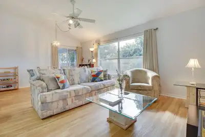 Image de 20 Mi to Disney: Condo w/ Pool Access in Clermont!