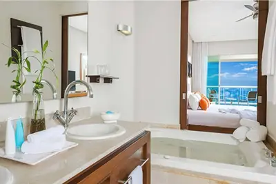 Image de Nuevo Vallarta Oasis: Luxury Resort Room