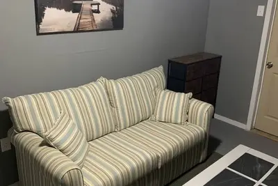 Image de Cozy detached mother-in-law suite located minutes from Lsu and downtown!