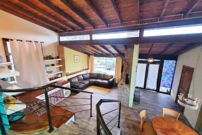 Image de Cozy Cabin with Terrace, Panoramic View, Fireplace and a wood jacuzzi