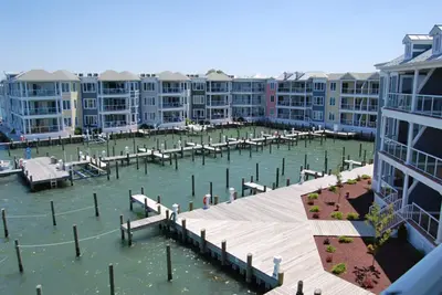Sunset Bay Villa Unit #202 -Waterfront-Pool-Stunning Sunsets