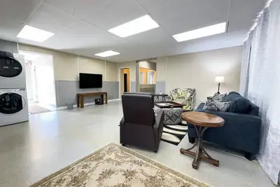 Image de 4 Bedroom, 1. 5 Bath, Ranch Style, Ground Floor, Sleeps 12, Close to Boat Launch