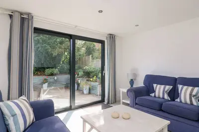 Image de 1 Camperdown Lodge, pet friendly, country holiday cottage in Salcombe