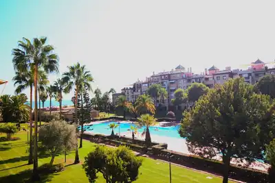 Captivating 2-Bed Apartment in Isla Canela Beach