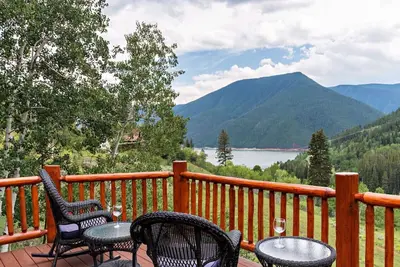 Image de Log Home w\/ Stunning Views Hiking Fishing Paradise