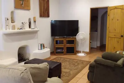 Image de Luxury Mountain View Suites\nThe Mountain View is a large pueblo styled home
