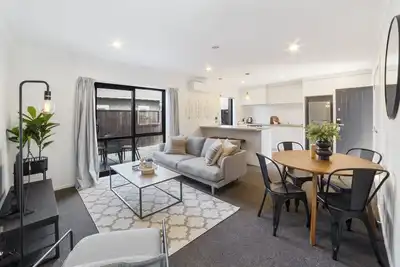 Image de Modern 2-Bed Townhouse Near Hamilton Lake Domain