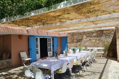 Villa-agave, by the sea in Porto-rafti Outside Athens
