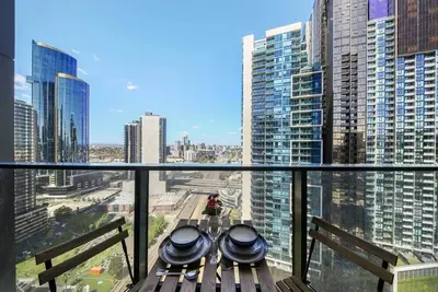 Image de A Stylish 2br Apt with City Views in Southbank