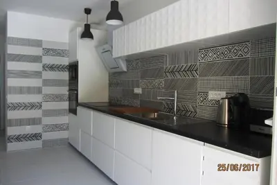 Image de 3lovelyvillas- Beautiful modern 2 bed/2 bathroom apartment in a villa with pool
