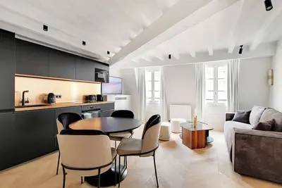 Un Ravissant T2 à Saint-Germain