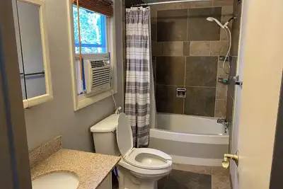 Image de Comfortable 4 Person Cottage with North Fork of the Shenandoah River Access