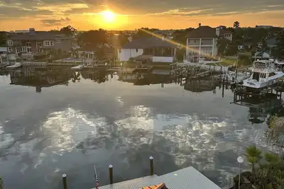 Spacious Clearwater waterfront long term rental.