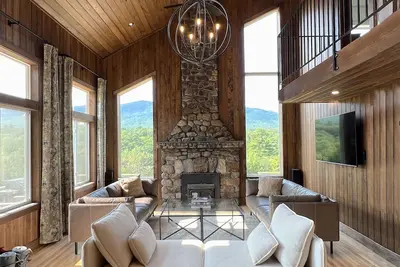 Image de Spectacular Views, Private River Access Home