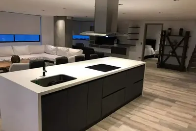 Image de Pent-house dos niveles Parque Lleras terraza y Bbq