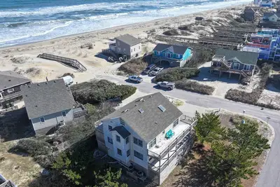 Image de K1056 Sunrise Sunset. 5 bedroom, Pet friendly, Wraparound Ocean View Decks!