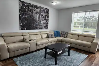 Image de Beautiful 4 bedroom home