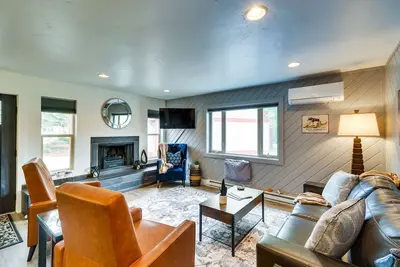 Image de Whitefish Condo w/ Pool Access + Close to Hiking!