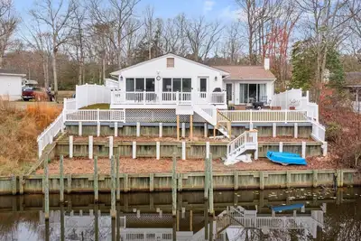 Image de Placid Bay Cottage