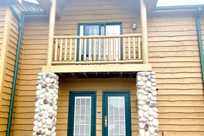 Image de Hike and enjoy a relaxing time at Starved Rock! Family-Size Cozy Cabin