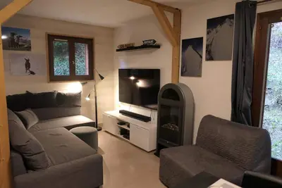 Image de Rez-de-chaussée, terrasse, parking, télévision, casier à ski, 50m², Saint Gervais