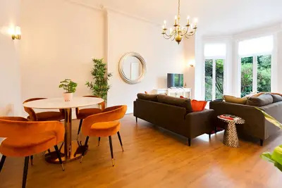 Image de Premium-Appartement-Salle de bain privée séparée-Vue sur Jardin-A