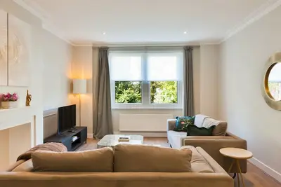 Image de Appartement-Prestige-Salle de bain privée séparée-Vue sur Rue-B