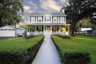 Image de Southern Charm meets Modern Island Living Family Vacation Home