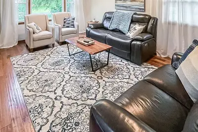 Image de Charming home in the heart of Lake Country.