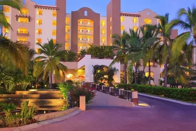 Image de Luxurious Beachfront Suite, Sleeps 4\nChristmas week rental 12/23/23 to 12/30/23