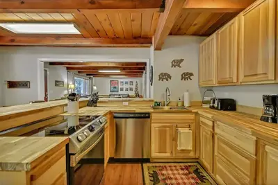 Image de Family/Pet Friendly with Grill, Games, and More!