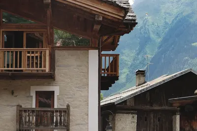 Image de 18th-century renovated chalet in charming Alpine hamlet
