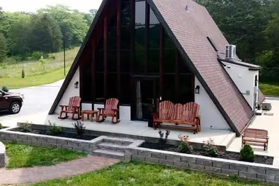Image de 3-bedroom cabin just 30 minutes from The Outlet Shoppes of the Bluegrass