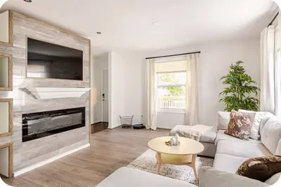 Image de Midtown Mini Hideaway: New Listing! ! \nCozy House/ Free parking/ Fast Wifi