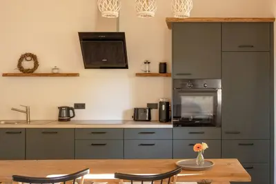 Image de Ferienwohnung 1-6 Personen, 85 qm² mit 2 Schlafräumen, Wohnzimmer, Küche, Dusche/wc, Wlan