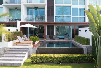 Image de 2 bedroom apartment 🛏️ + Private Pool + Beach access 🏢🏖️🌊