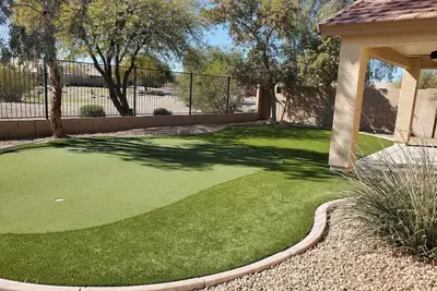 Image de Private putting green at Johnson Ranch 3 bedroom
