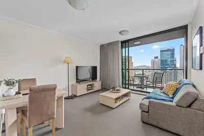 Image de City Centre! 1Bed/1Bath/Study/1Car/Balcony ~ Cbd